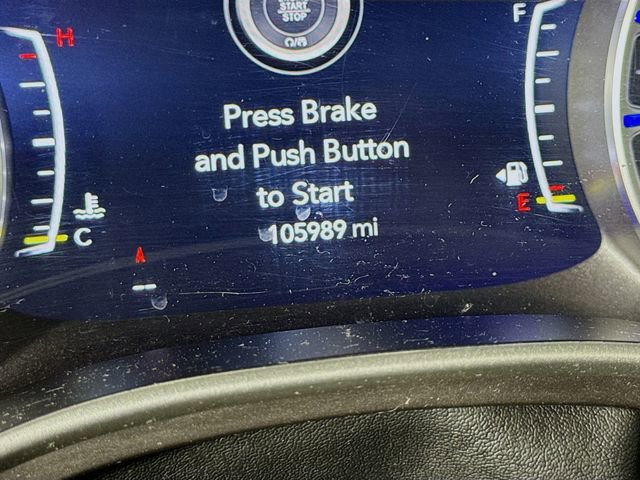 Used 2023 Chrysler Pacifica Touring-L image 13