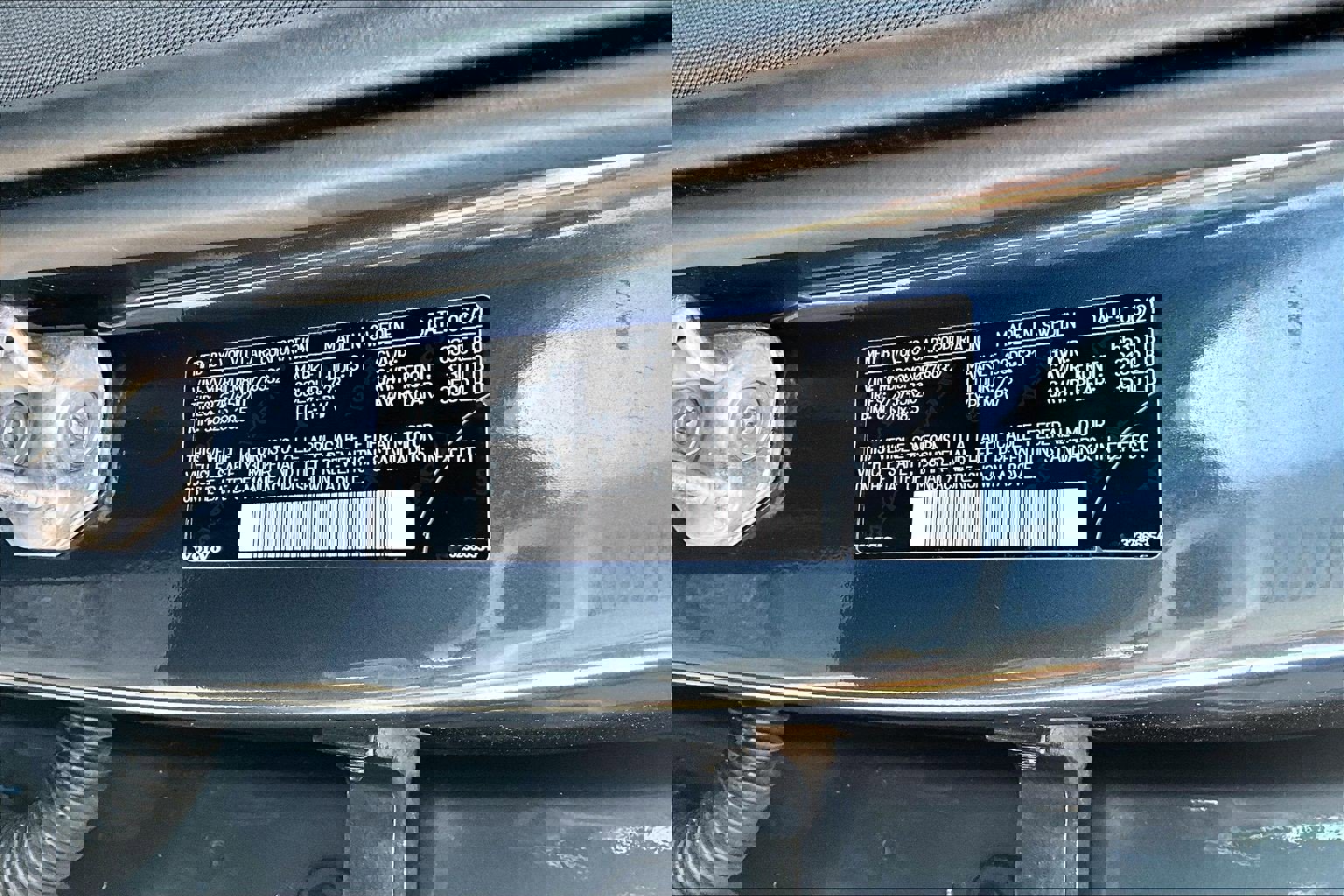 Used 2022 Volvo XC90 T8 R-Design w/ Advanced Package image 36