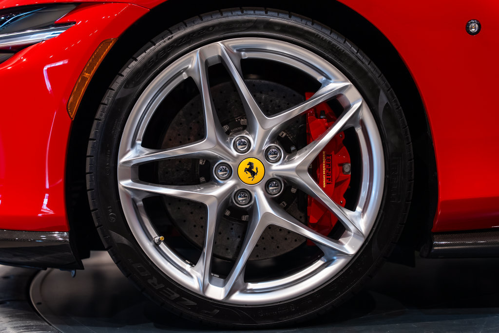 Certified 2021 Ferrari Roma RWD image 13