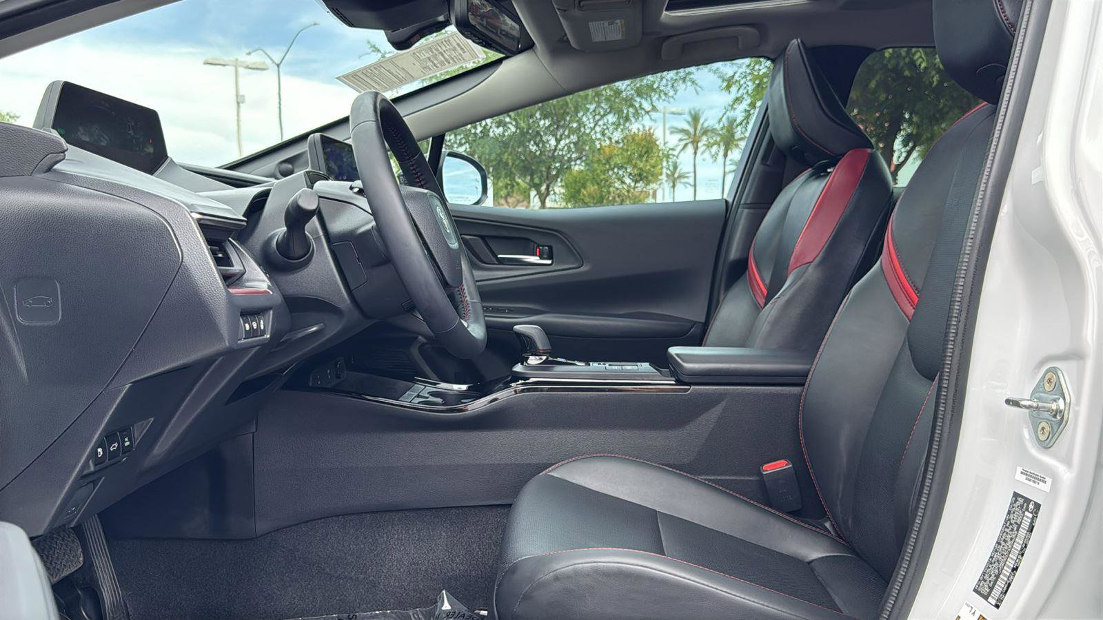 Used 2025 Toyota Prius Plug-In Hybrid w/ Limited Premium Package image 26