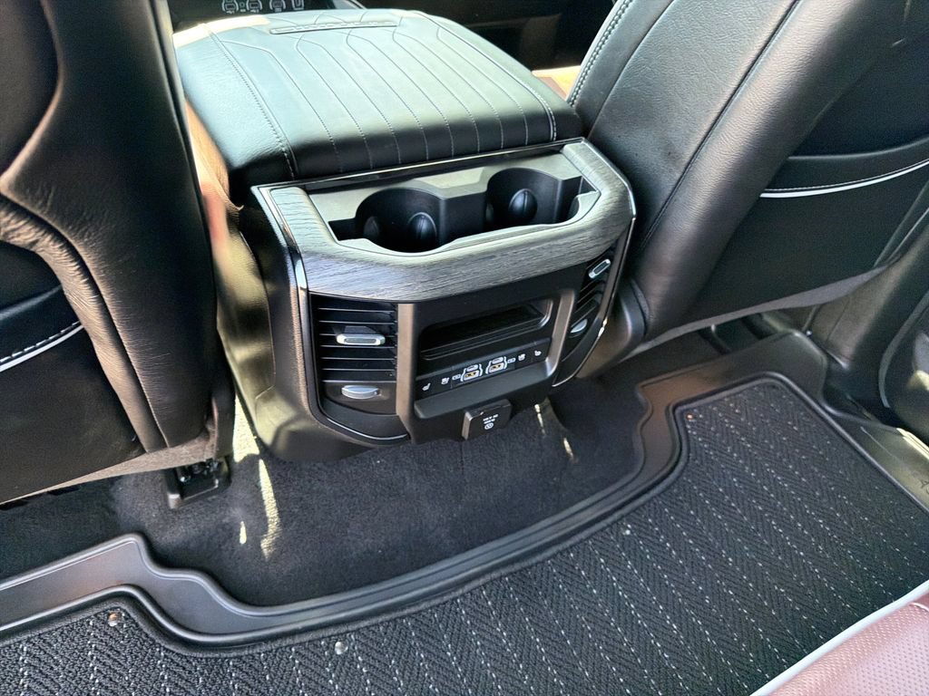 Used 2025 RAM 1500 Limited AWD/4WD image 35