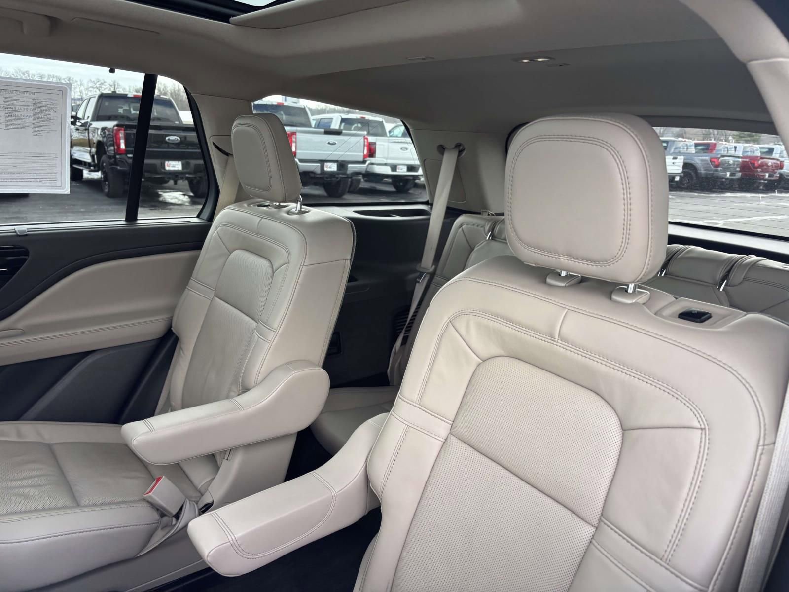 Used 2023 Lincoln Aviator Grand Touring w/ Equipment Group 301A image 28