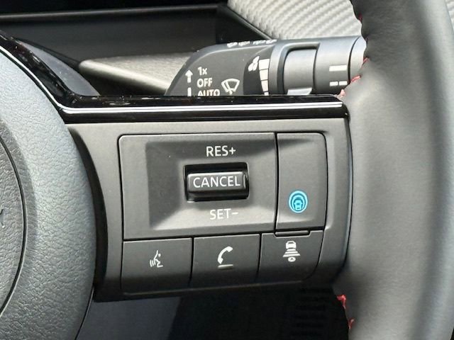New 2026 Nissan Kicks SR w/ Cold Weather Package AWD/4WD image 25