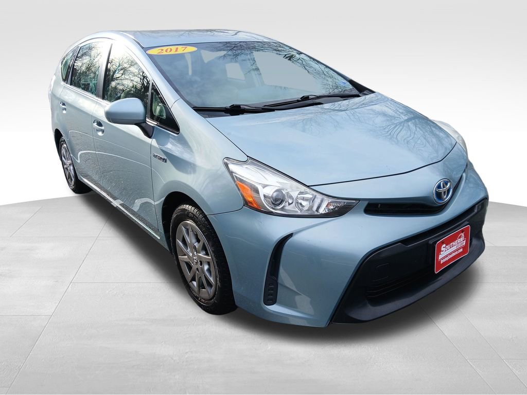 Used 2017 Toyota Prius V Two image 15