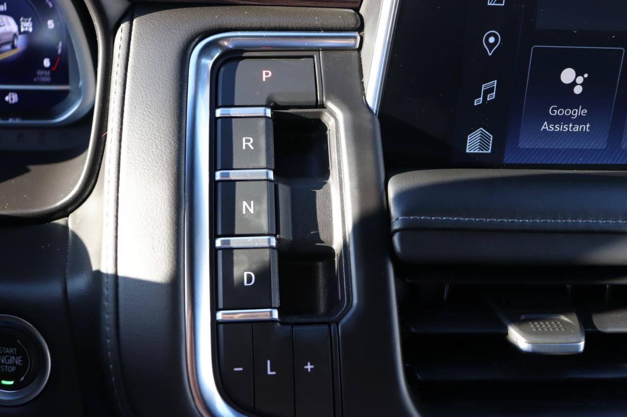 Used 2023 Chevrolet Suburban LT AWD/4WD image 37