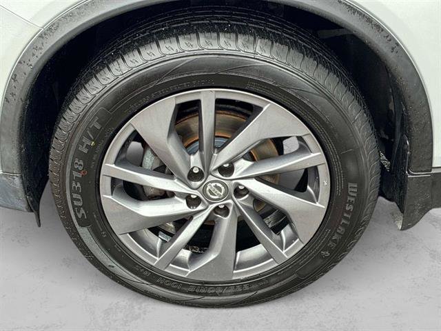 Used 2016 Nissan Rogue SL w/ SL Premium Package image 18