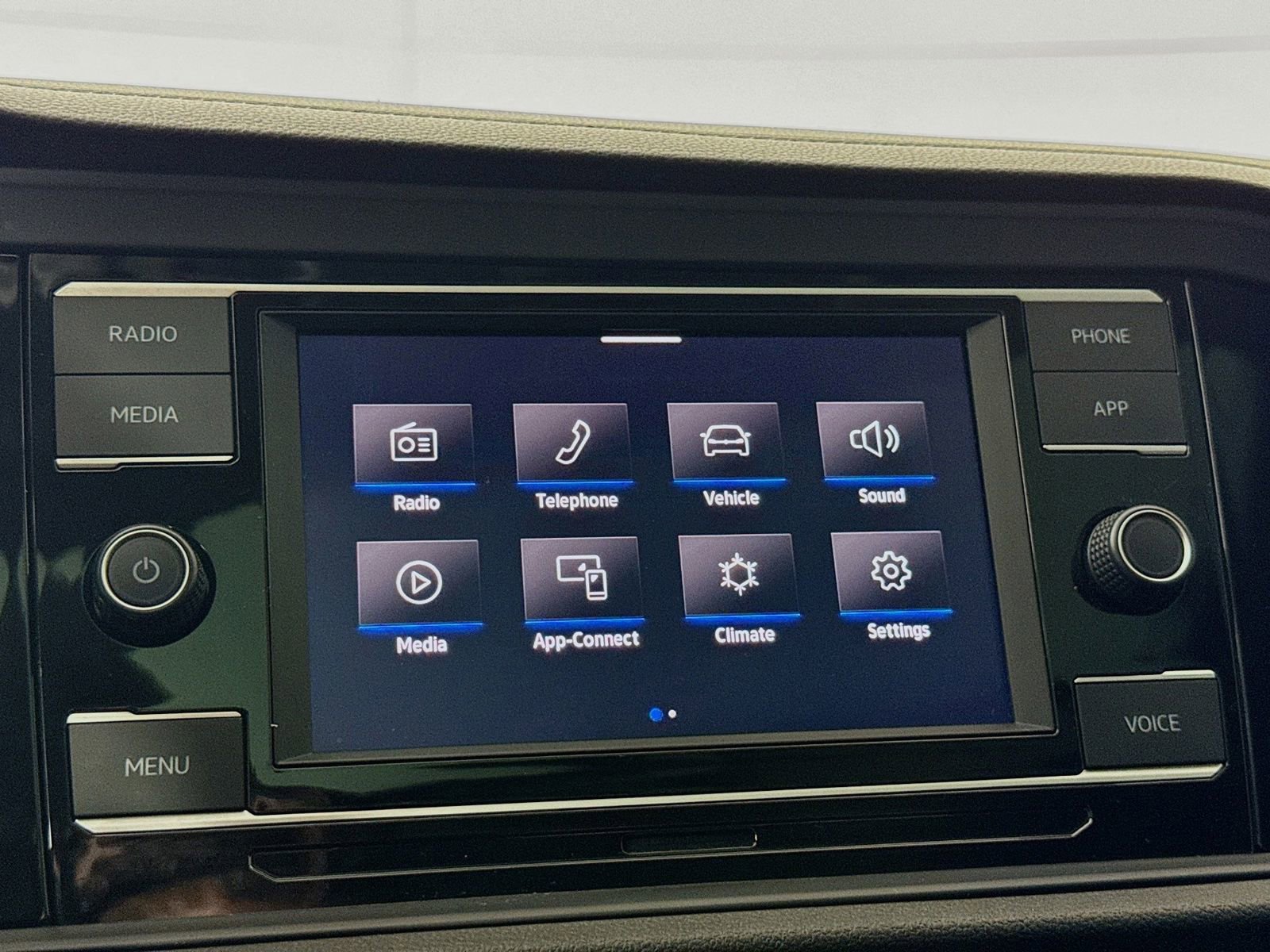 Certified 2021 Volkswagen Jetta SE w/ SE Cold Weather Package FWD image 16