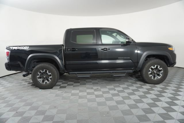 Used 2023 Toyota Tacoma TRD Off-Road w/ Technology Package AWD/4WD image 8