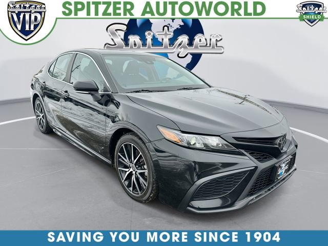 Used 2023 Toyota Camry SE image 1