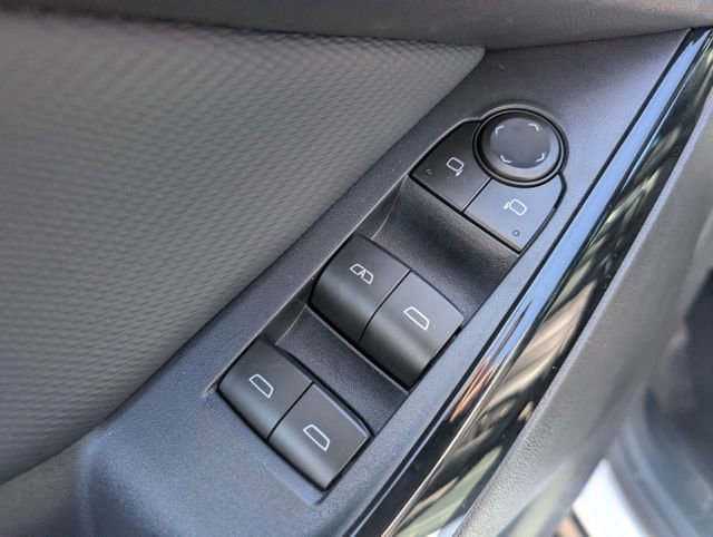New 2026 Chevrolet Equinox LT w/ Convenience Package II FWD image 15