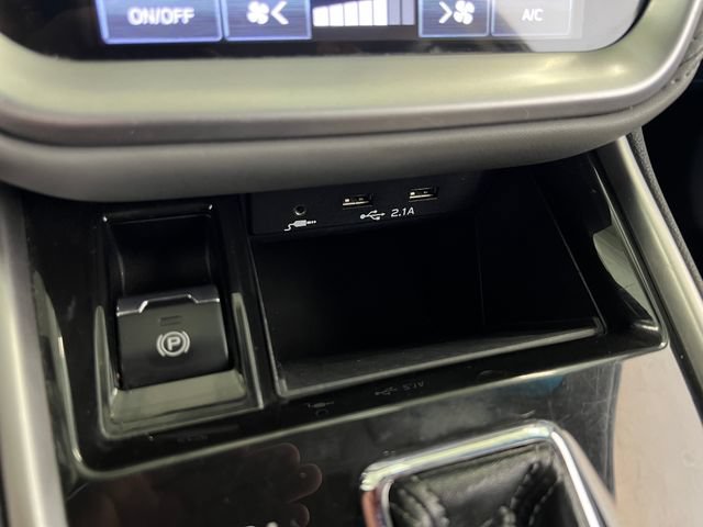 Used 2021 Subaru Legacy Limited AWD/4WD image 28