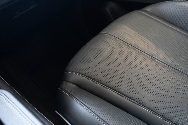 Used 2025 INFINITI QX80 Sensory AWD/4WD image 41