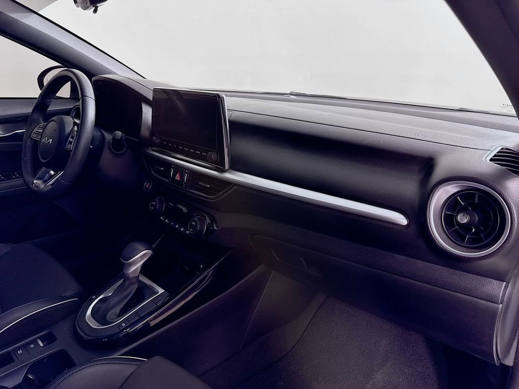 Used 2024 Kia Forte GT-Line w/ GT-Line Premium Package image 29