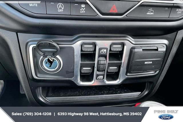 Used 2022 Jeep Wrangler Unlimited Sport image 22