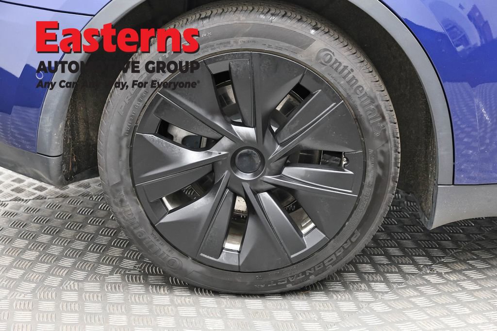 Used 2020 Tesla Model Y Long Range image 8