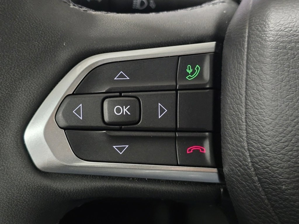 Used 2024 Jeep Compass Limited image 32