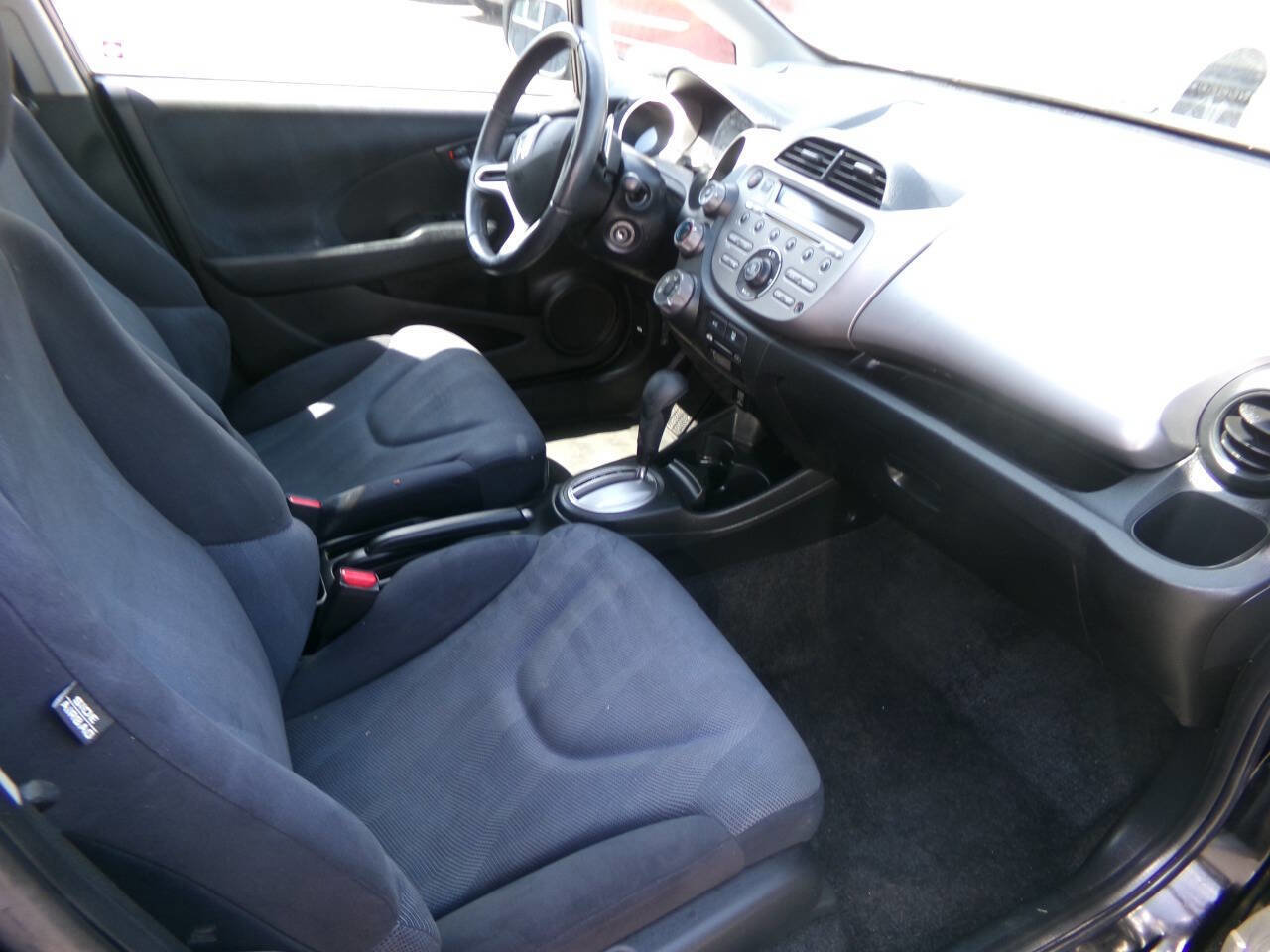 Used 2010 Honda Fit Sport image 9