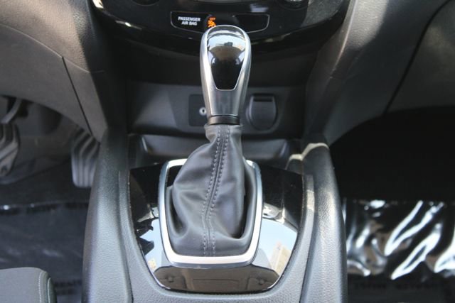 Used 2020 Nissan Rogue SV AWD/4WD image 17