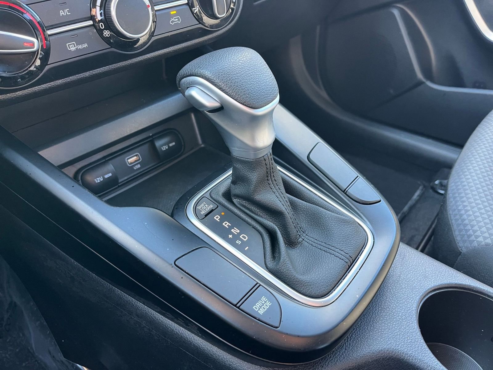 Used 2025 Kia Soul LX w/ LX Technology Package image 39