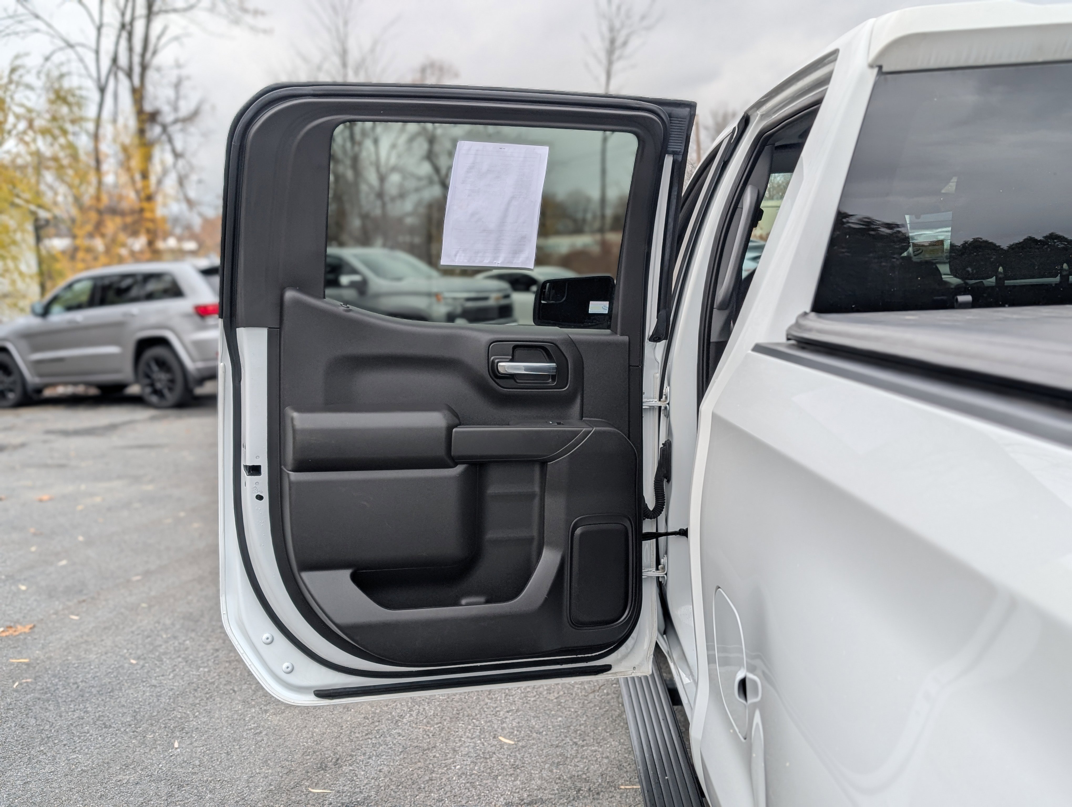 Used 2023 Chevrolet Silverado 1500 Custom image 27