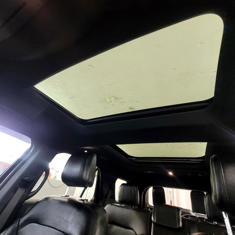 Used 2018 Ford Explorer XLT w/ Equipment Group 202A image 27