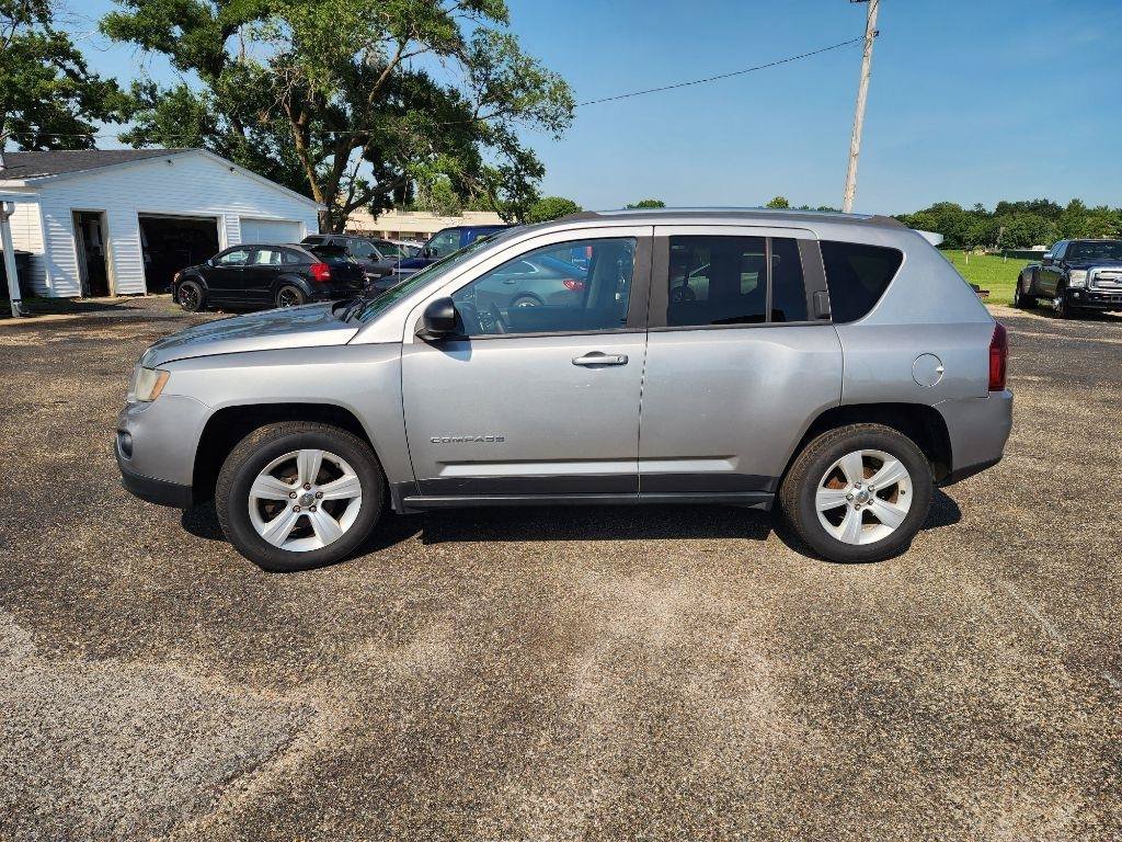 Used 2015 Jeep Compass Sport w/ Power Value Group AWD/4WD image 9