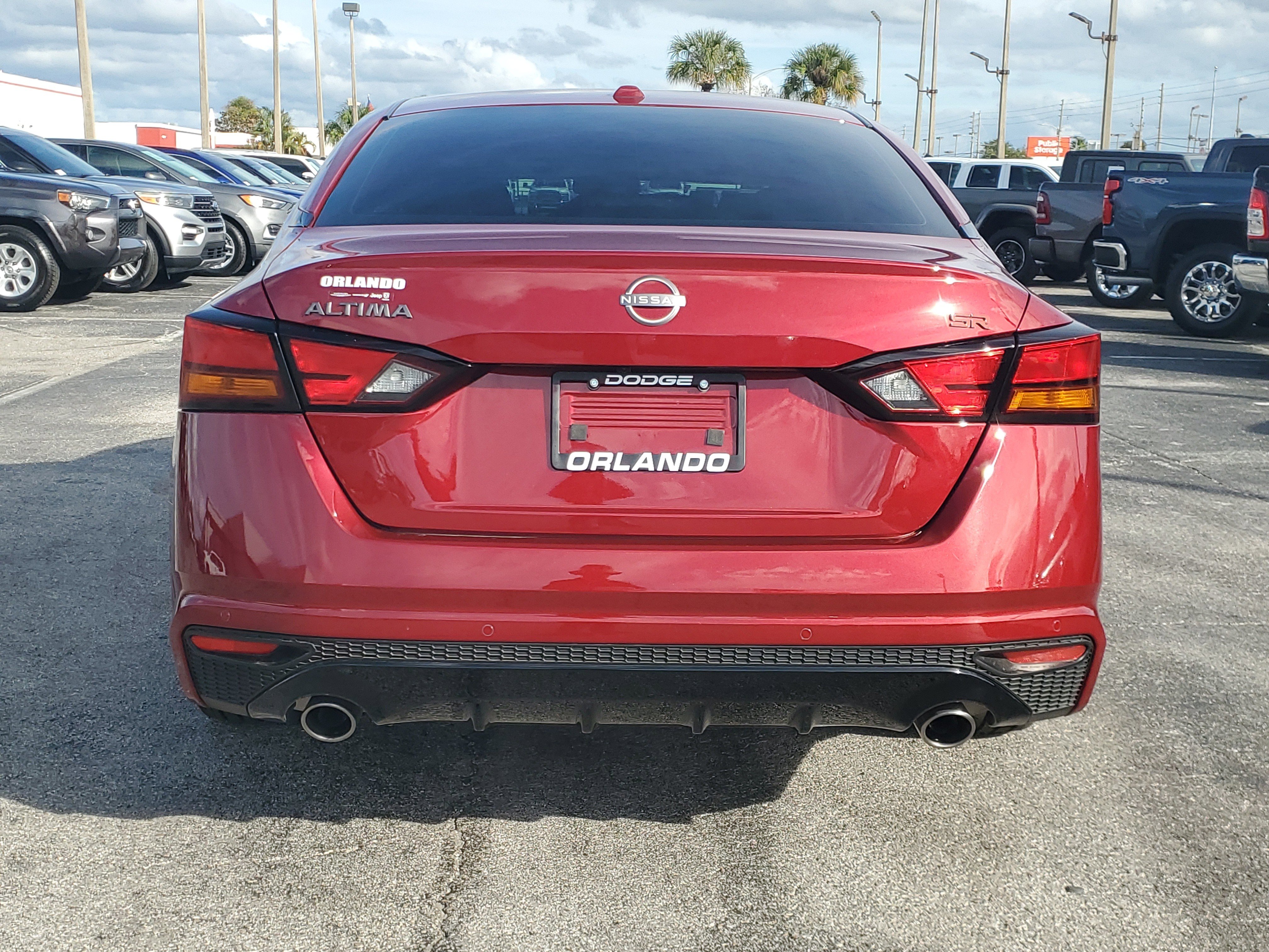 Used 2025 Nissan Altima 2.5 SR w/ SR Premium Package image 6