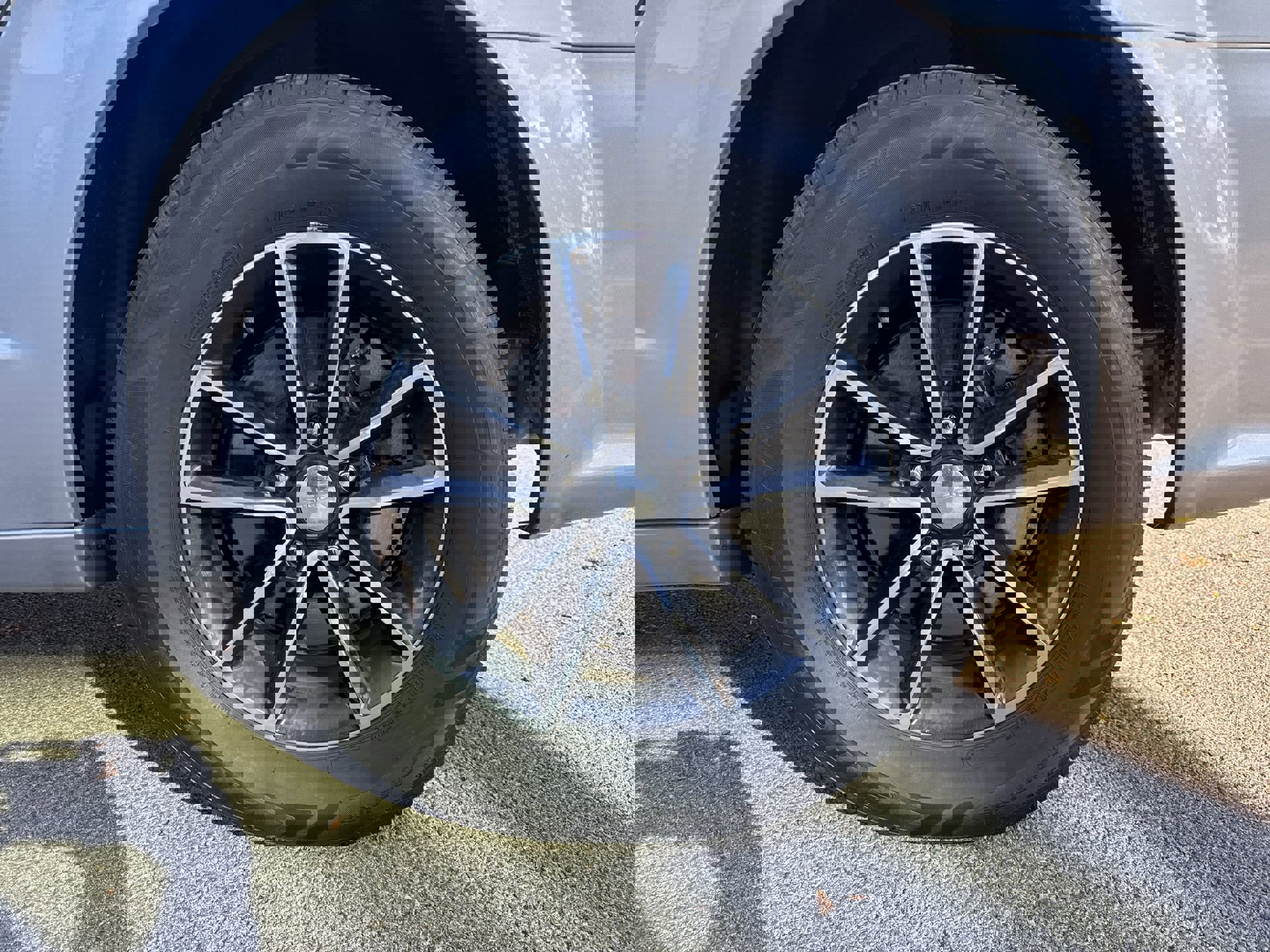 Used 2018 Dodge Grand Caravan SE image 31