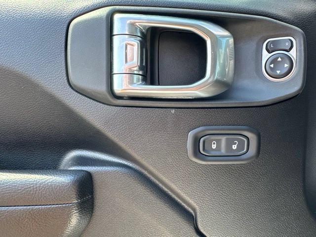 Used 2025 Jeep Wrangler Unlimited Sport AWD/4WD image 37