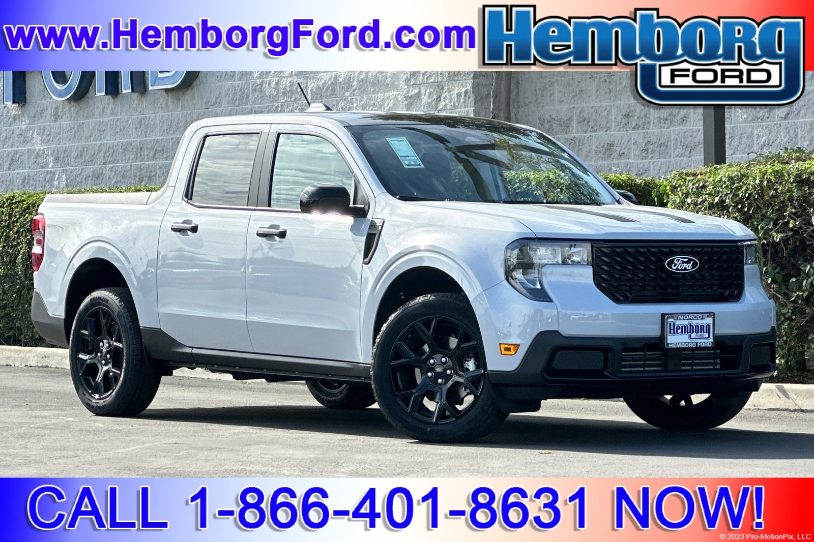 New 2025 Ford Maverick XLT w/ Black Appearance Package