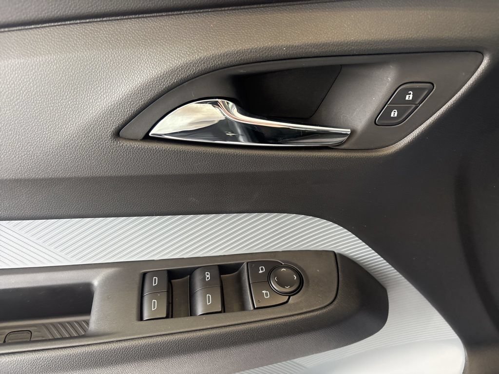 New 2027 Chevrolet Bolt RS FWD image 14