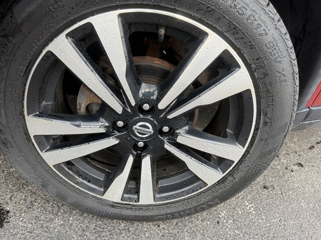 Used 2019 Nissan Kicks SV FWD image 27