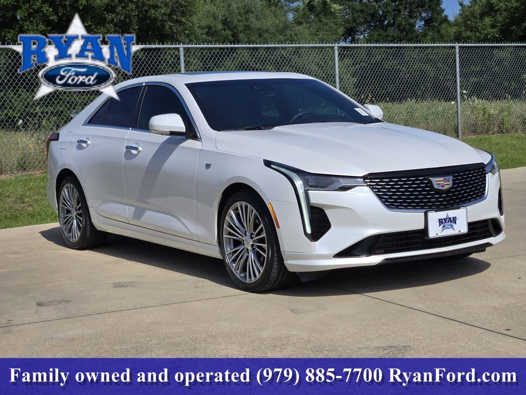 Used 2021 Cadillac CT4 Premium Luxury RWD image 2