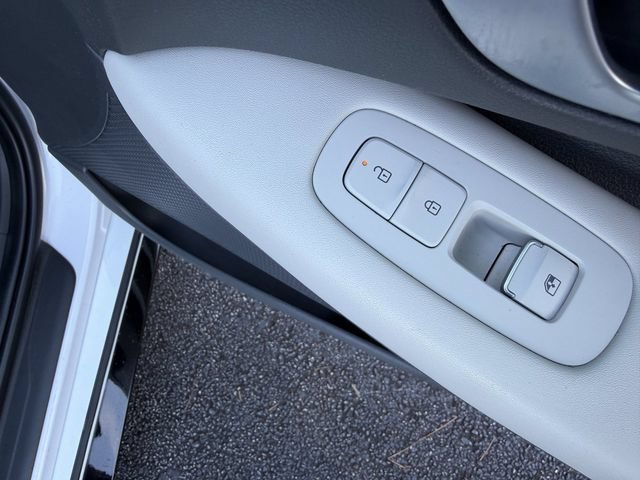 Used 2025 Hyundai Sonata SEL FWD image 27