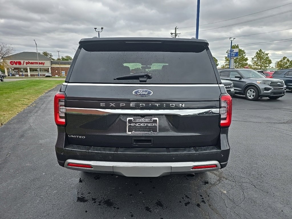 Used 2023 Ford Expedition Limited image 4