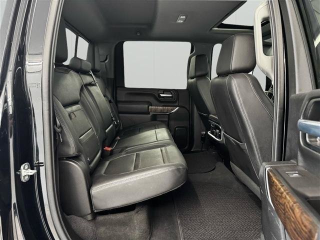 Used 2021 GMC Sierra 3500 Denali w/ Denali Ultimate Package AWD/4WD image 18