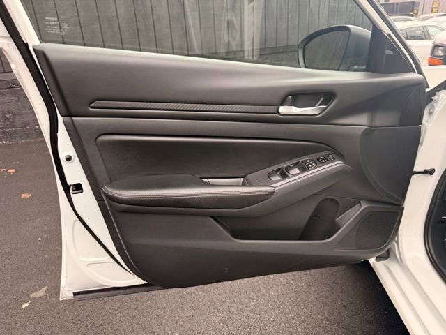 Used 2024 Nissan Altima 2.5 SV image 20