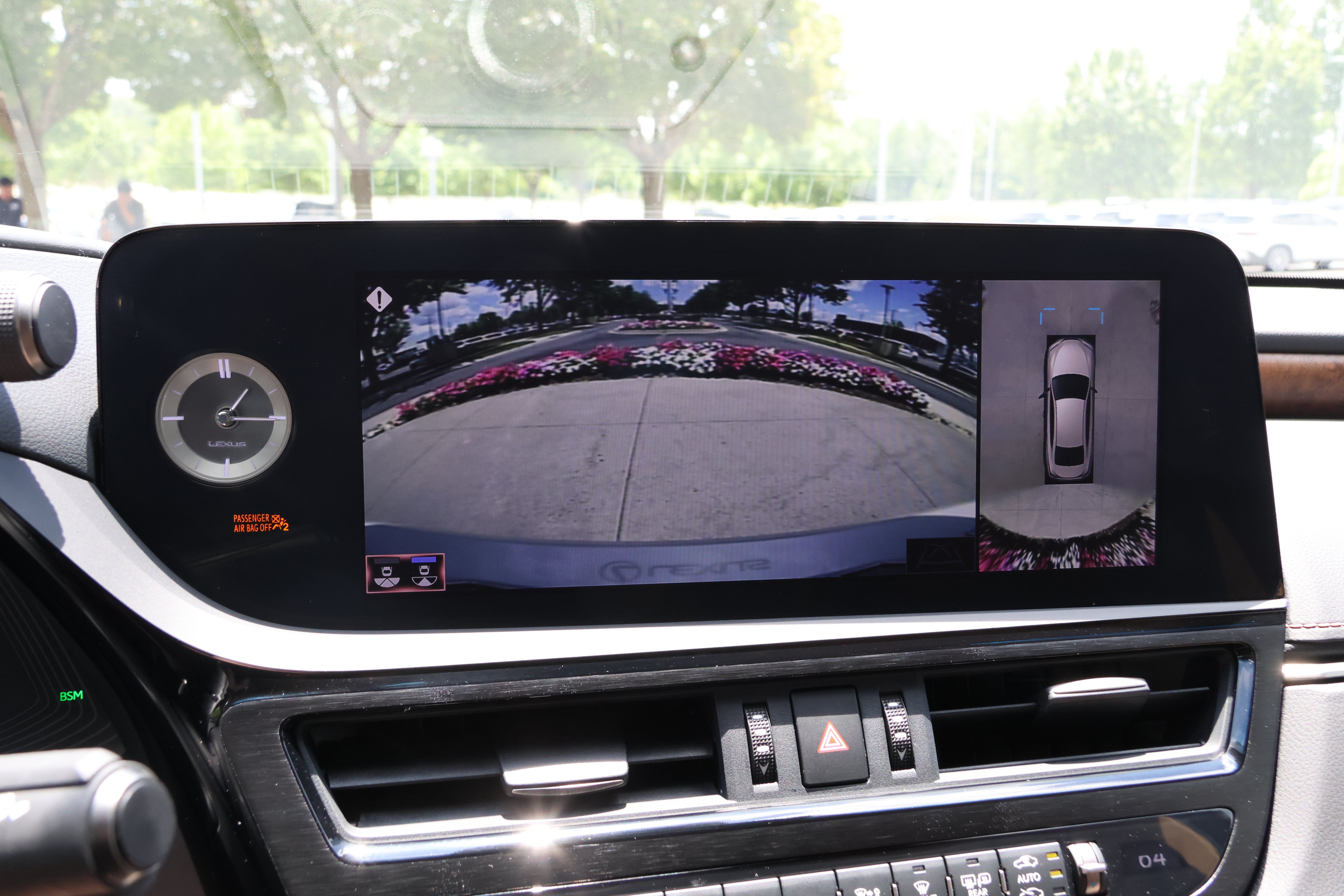 Used 2022 Lexus ES 350 Ultra Luxury w/ Accessory Package 2 FWD image 26