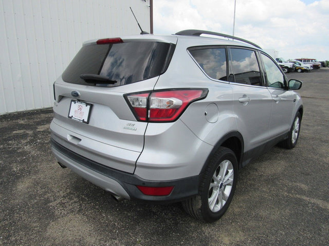 Used 2018 Ford Escape SE w/ Ford Safe & Smart Package FWD image 3