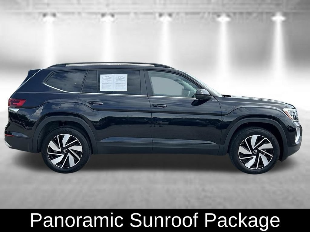 Certified 2026 Volkswagen Atlas SE w/ Panoramic Sunroof Package FWD image 4