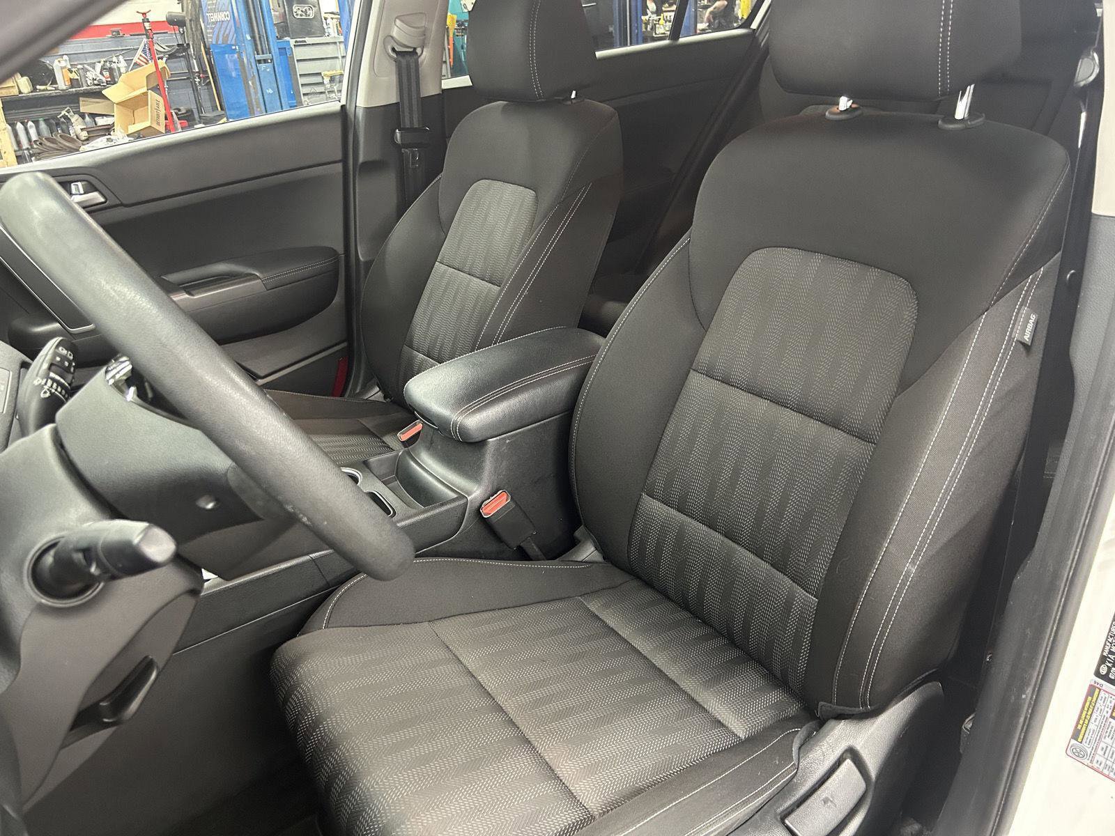 Used 2020 Kia Sportage LX image 12