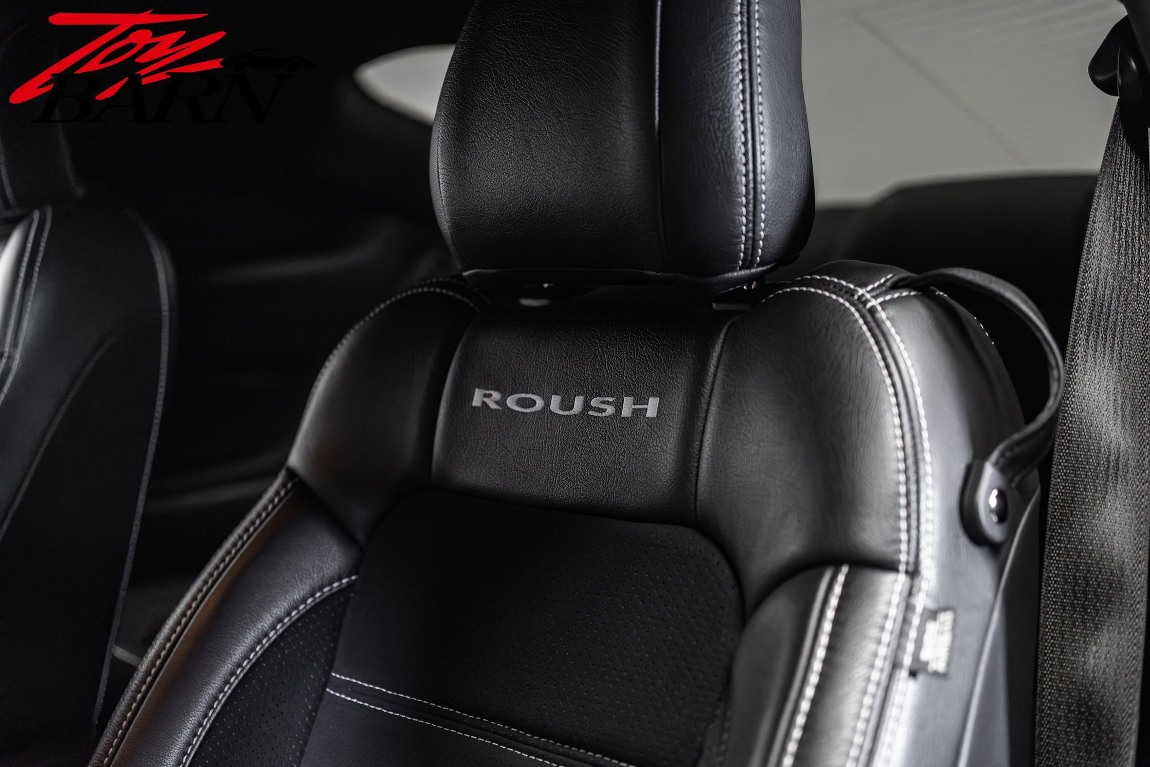 Used 2016 Ford Mustang GT Premium w/ GT Performance Package RWD image 24