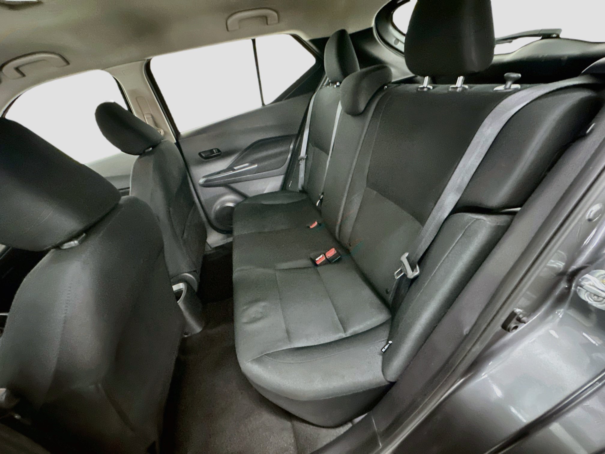 Used 2024 Nissan Kicks S FWD image 28
