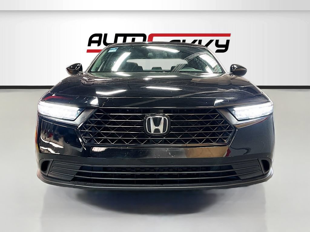 Used 2024 Honda Accord Sport image 2