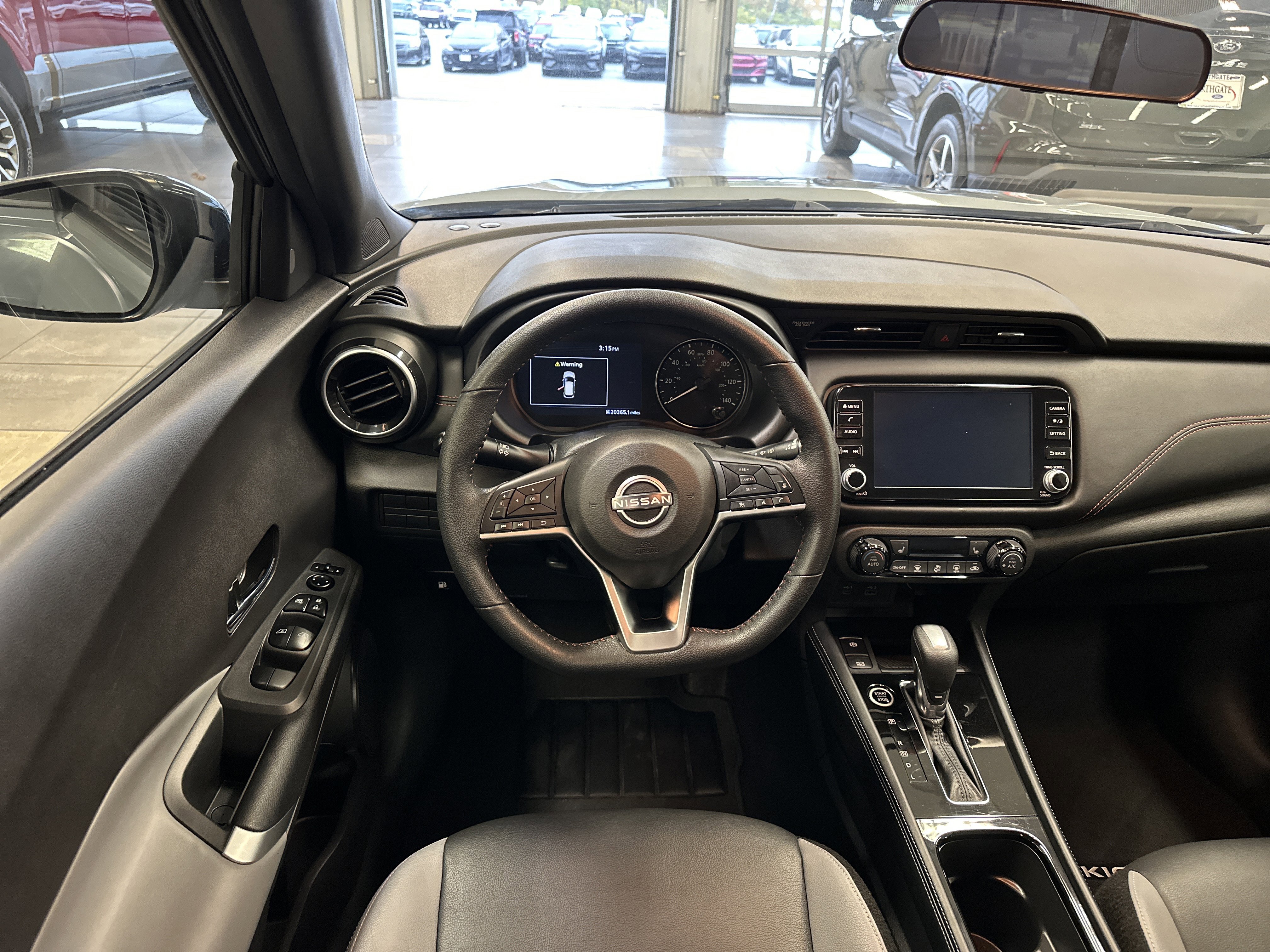 Used 2024 Nissan Kicks SR w/ SR Premium Package image 2