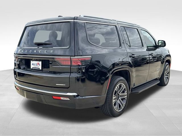 Used 2024 Jeep Wagoneer Series II w/ Flexible Seating Group RWD image 9