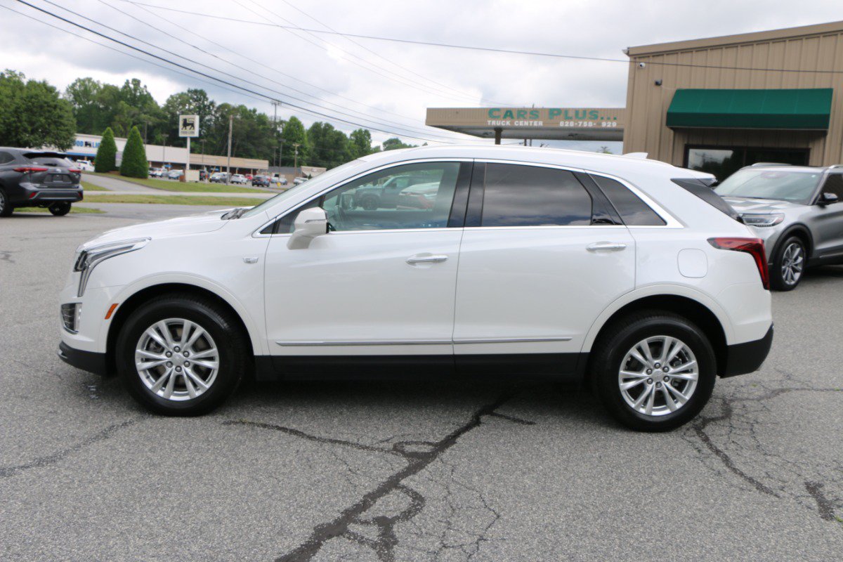 Used 2023 Cadillac XT5 Luxury AWD/4WD image 2