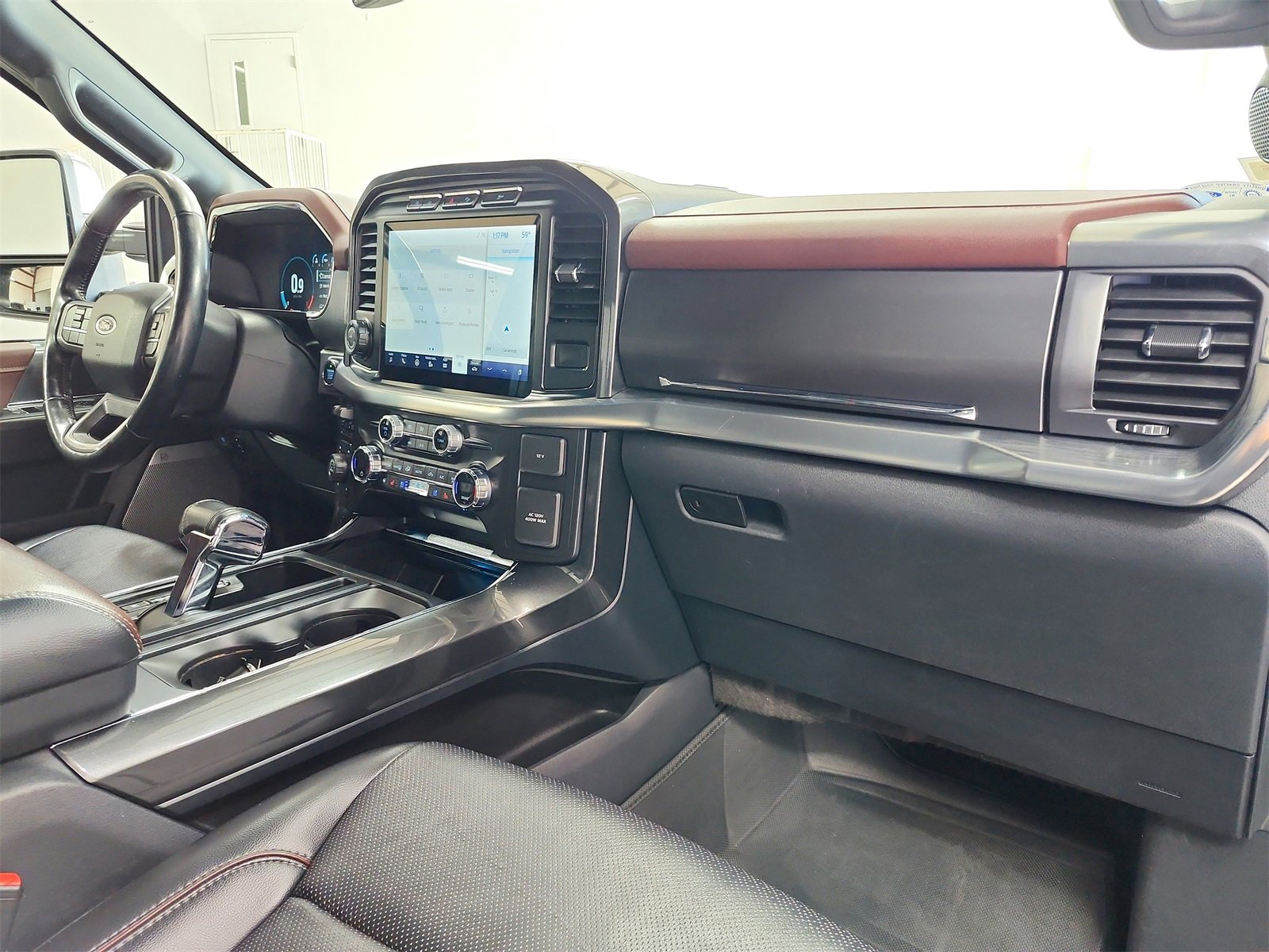 Used 2021 Ford F150 Lariat w/ Equipment Group 502A High image 42