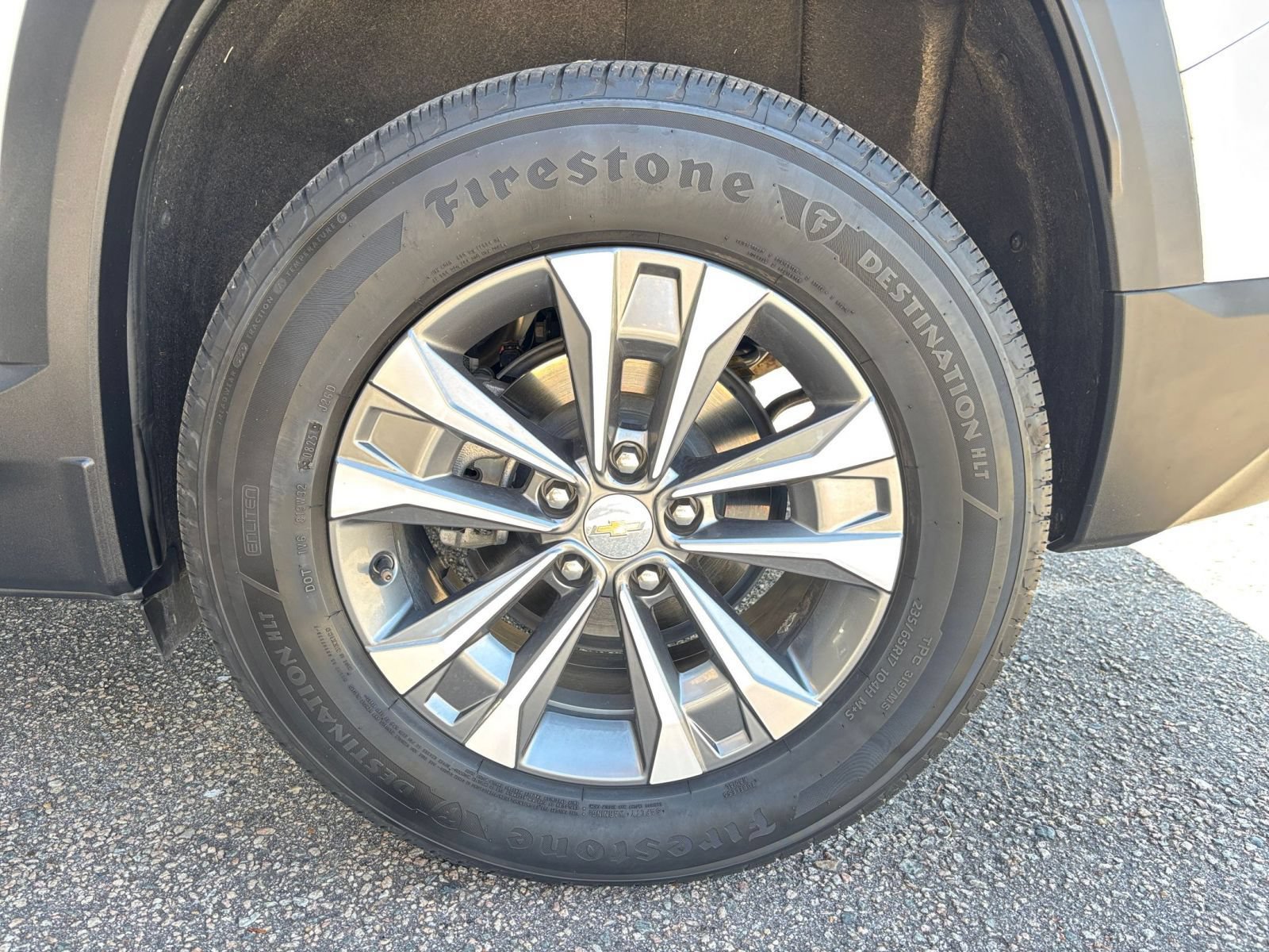Used 2025 Chevrolet Equinox LT FWD image 29
