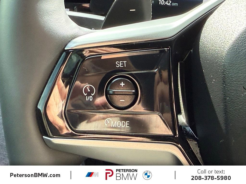 Used 2025 BMW 530i xDrive image 31